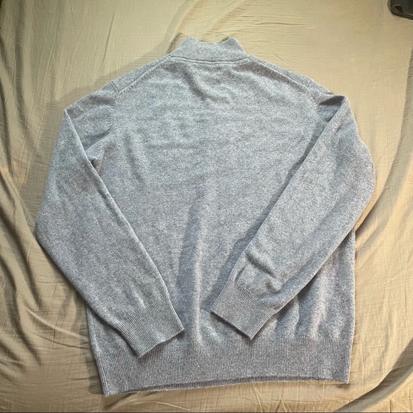 Elie Tahari 100% Cashmere in Baby Blue. Small hole on top right shoulder - Picture 2 of 3